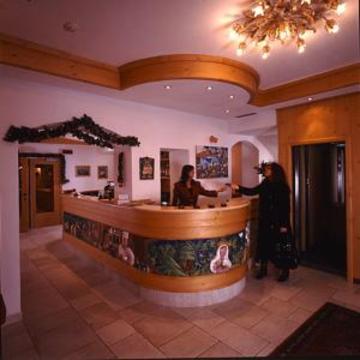 Dolomiti Hotel Cozzio Madonna Zewnętrze zdjęcie